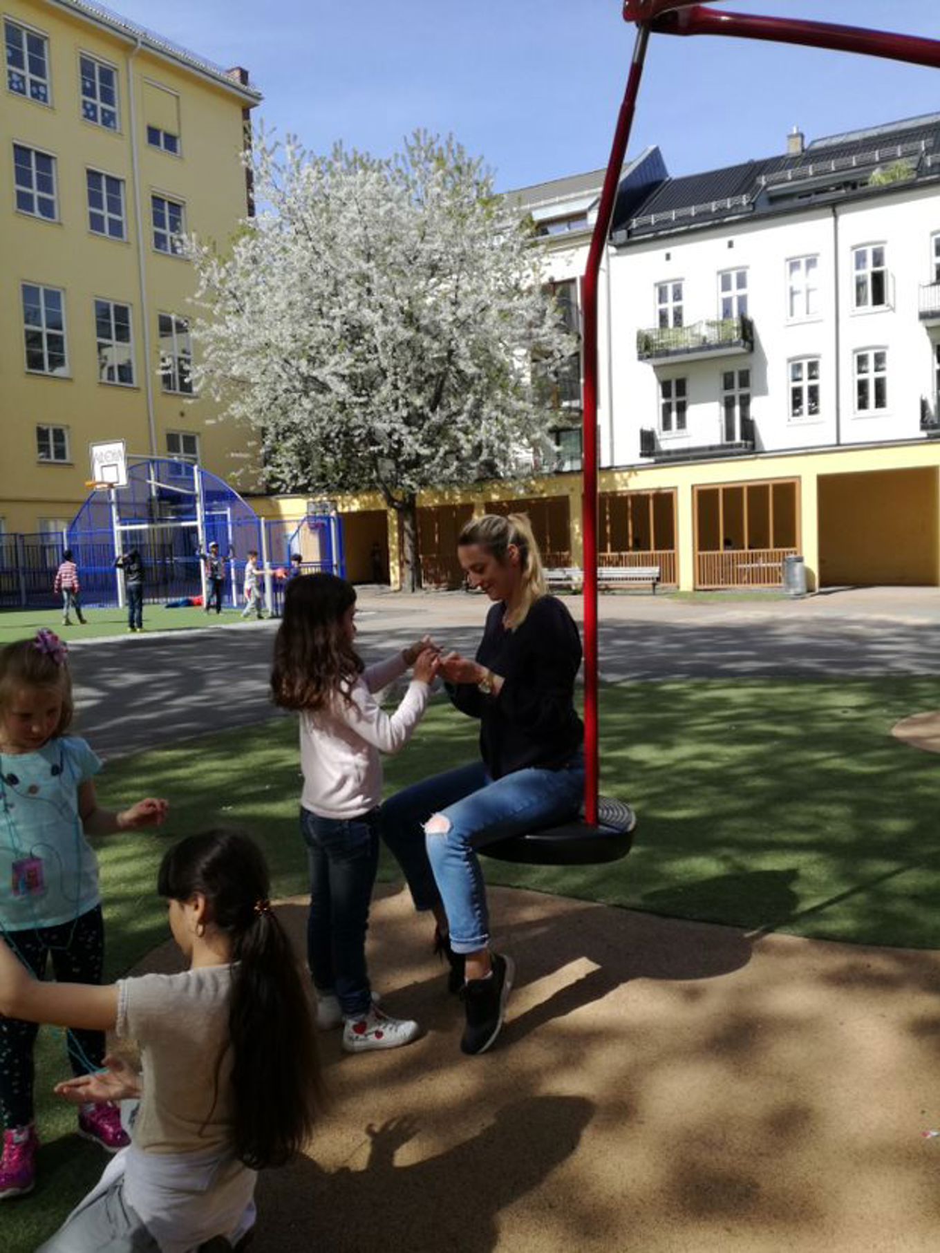 Barn fra Aktivitetsskolen Barn fra Aktivitetsskolen